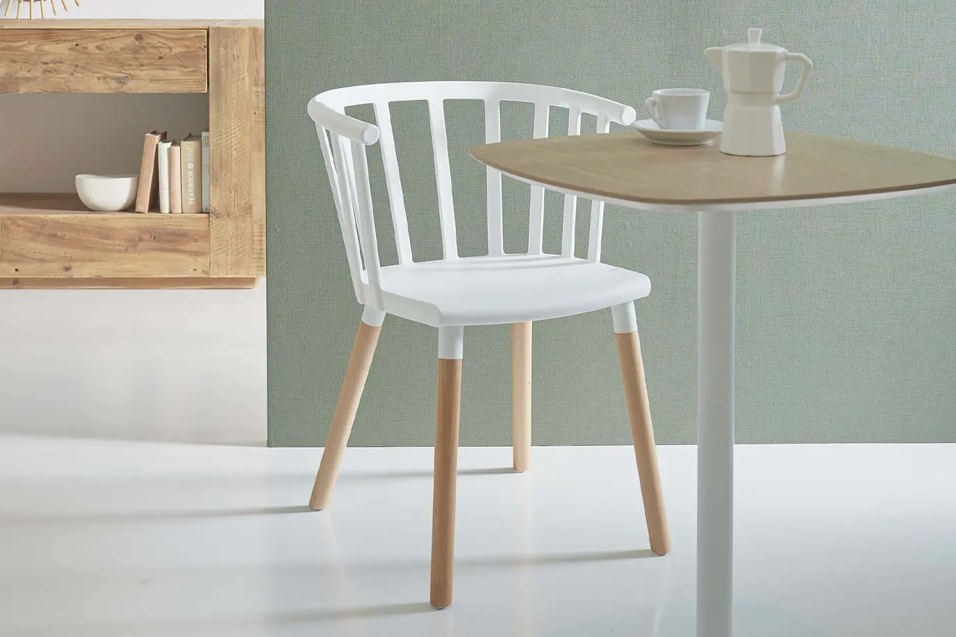 北欧モダンなダイニングチェア