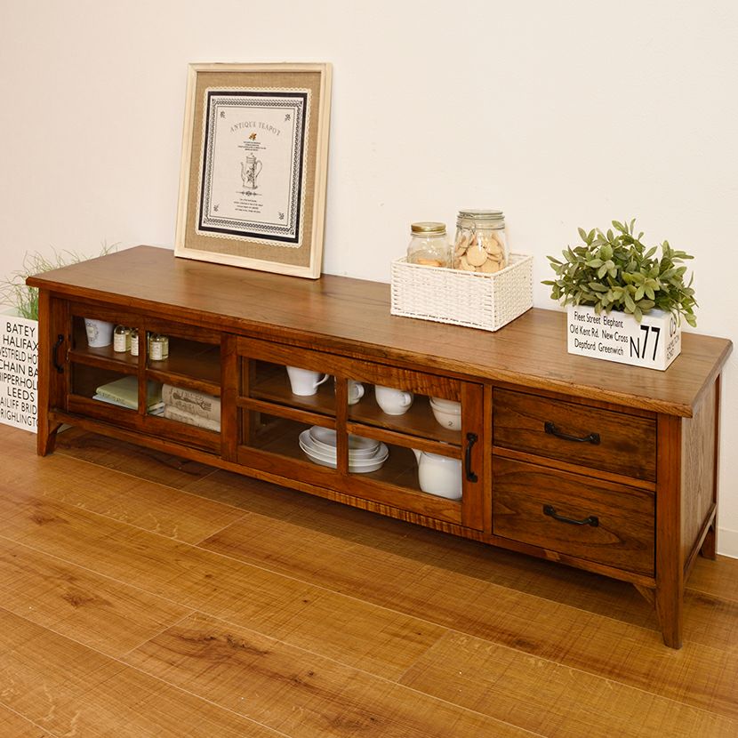 幅150cm 木製 ローボード アンティーク風 ～55型対応 ガラス扉 天然木