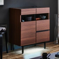 【設置無料】幅74cm モダン リビングキャビネット セラミック調 木目調 LED付き 引出し付き 2口コンセント付き 収納 天板ガラス張り サイドボード グレー ブラウン｜¥52,637の動画