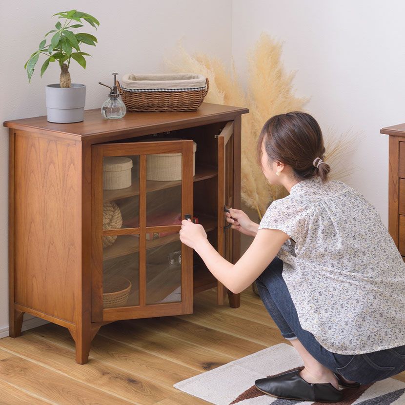 【1点のみ】ナチュラルアンティークの扉のようなキャビネット 幅80cm 木製 キャビネット アンティーク風 天然木 ガラス扉 開き扉 黒