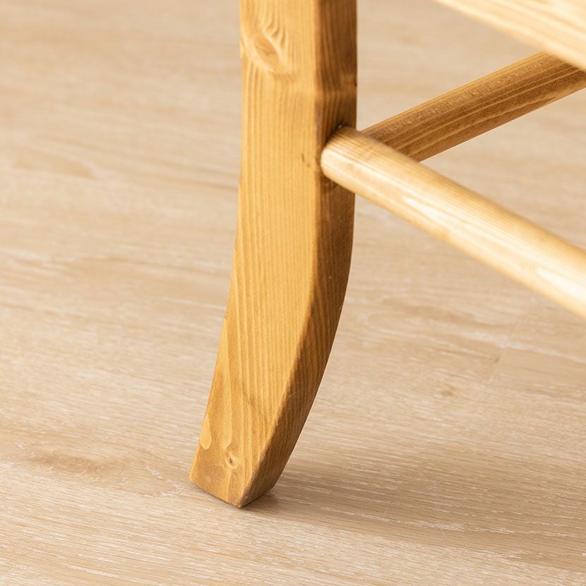 木製 ダイニングチェア 天然木 無垢材 くぼみ加工 パイン材 食卓椅子